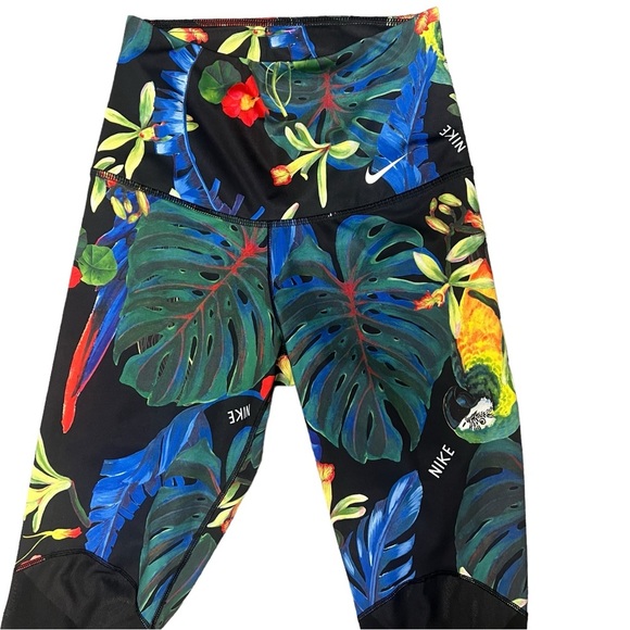 Nike Women's Power Active Sport HighWaist Training Hiking Floral Pants - Picture 3 of 9